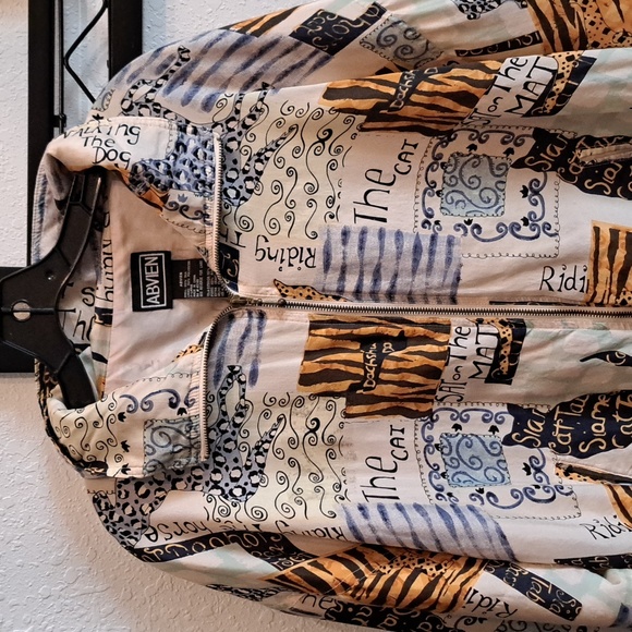 Vintage Abvien XL womens windbreaker jacket cat and dog print - Picture 3 of 12